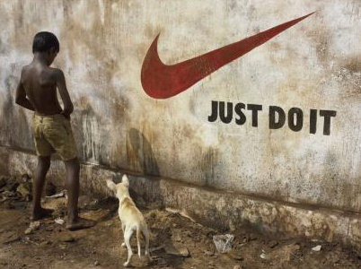 Le Boomerang, virgule ou arme de ponctuation ?‏